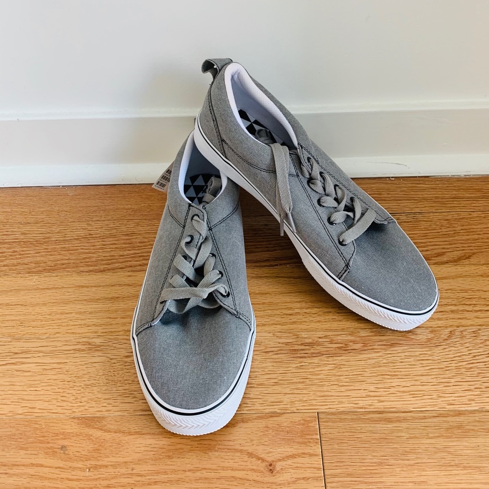 Brand New Causal Grey Low Top Sneakers